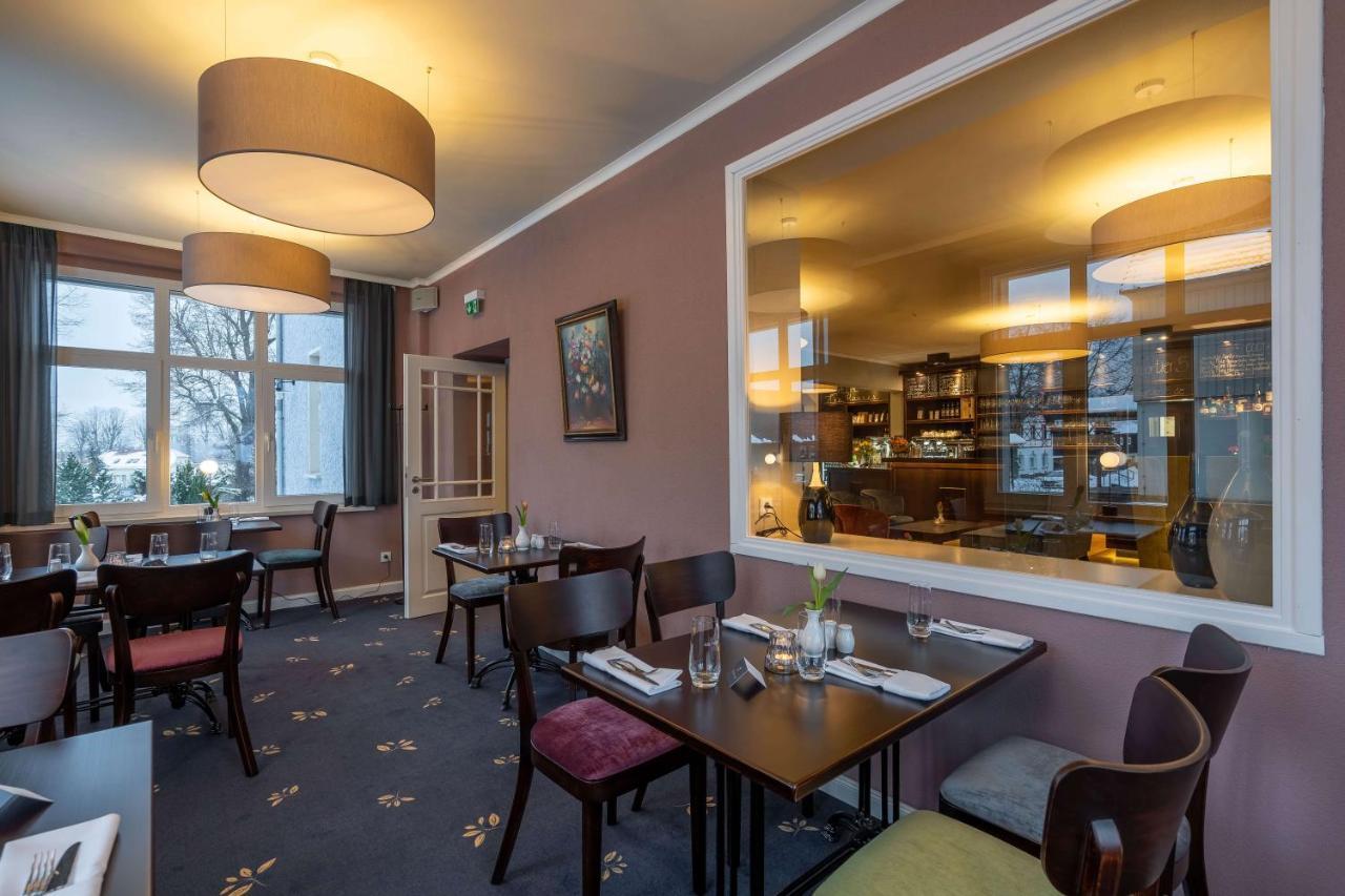 Logis Hotel Quartier 5, Saechsische Schweiz, Mit Restaurant, Cafe & Bar Kurort Gohrisch Dış mekan fotoğraf